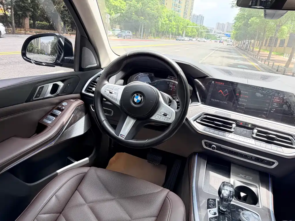 BMW X5 2023 — фото 12
