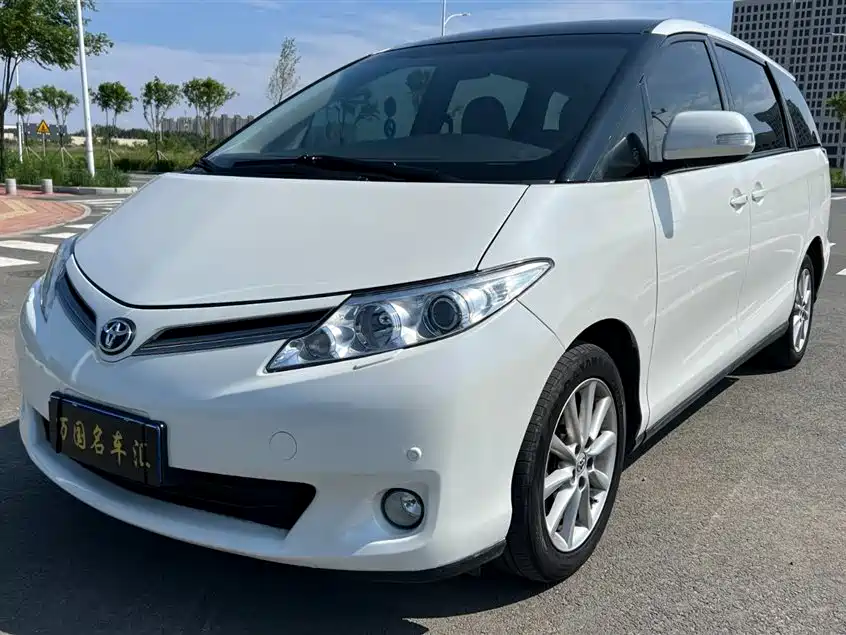 Toyota Previa 2016 — фото 3