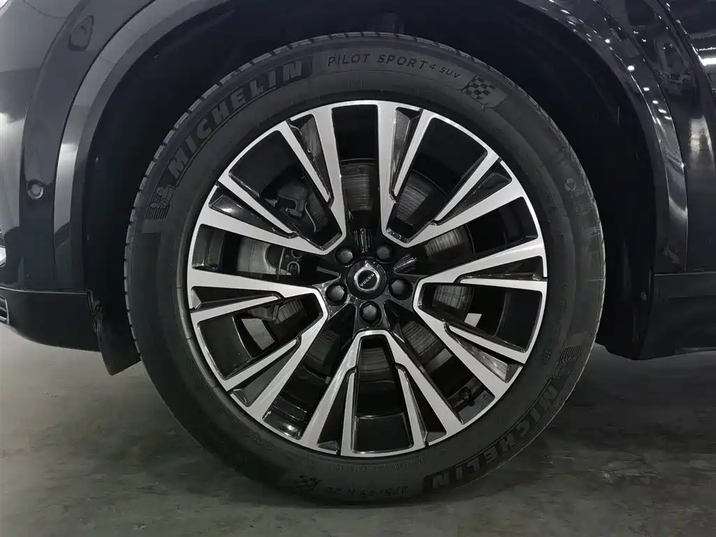 Volvo XC90 PHEV 2024 — фото 17