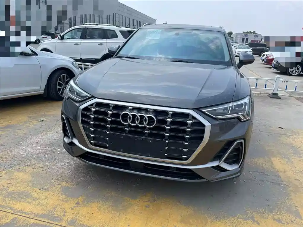 Audi Q3 2022 — фото 11