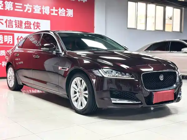Jaguar XFL 2019
