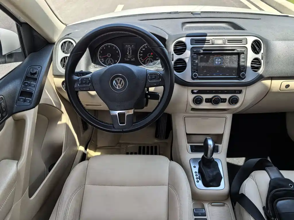 Volkswagen Tiguan 2015 — фото 19
