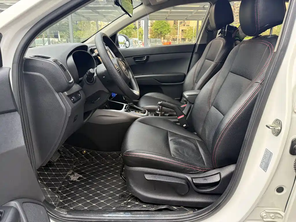 Kia KX3 2016 — фото 14