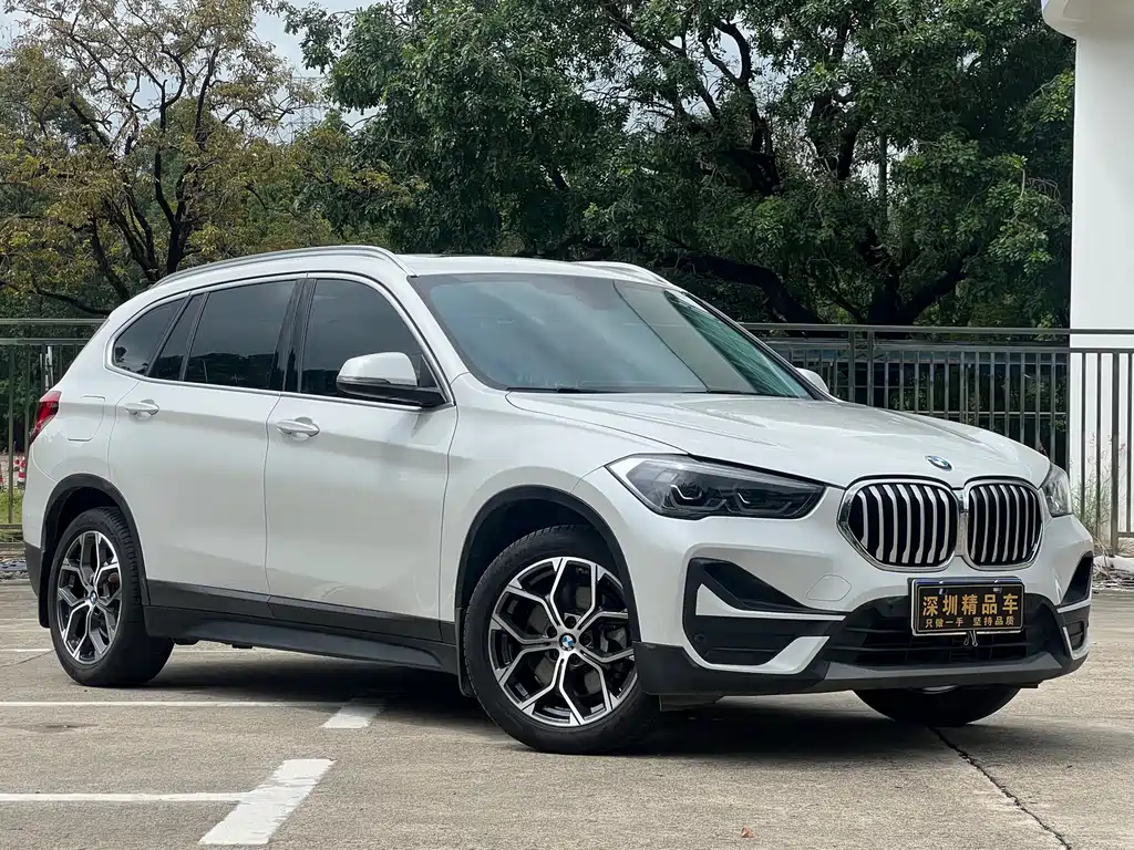 BMW X1 2022 — фото 3