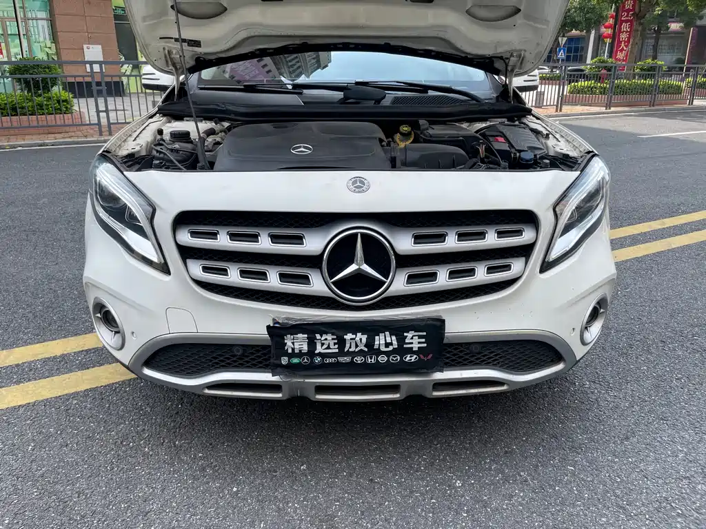 Mercedes-Benz GLA 2018 — фото 19