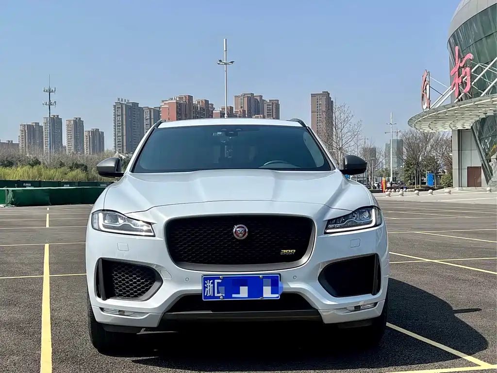 Jaguar F-PACE 2021 — фото 2