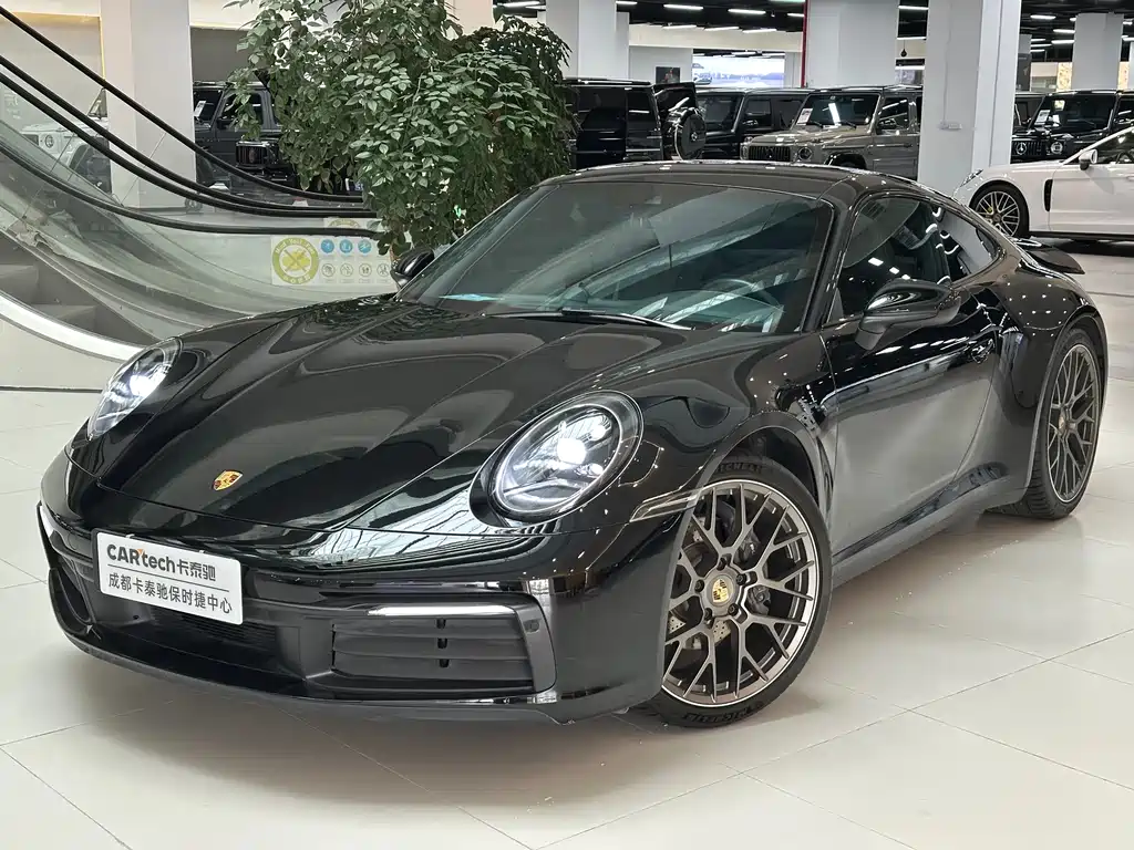 Porsche 911 2023