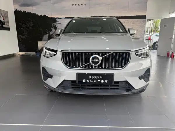 Volvo XC40 2024