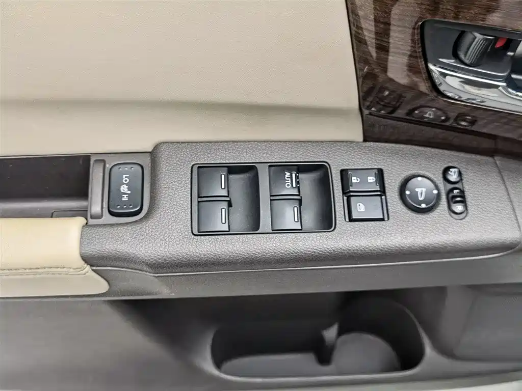 Honda Odyssey 2017 — фото 9