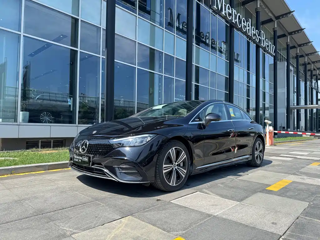 Mercedes-Benz EQE 2025