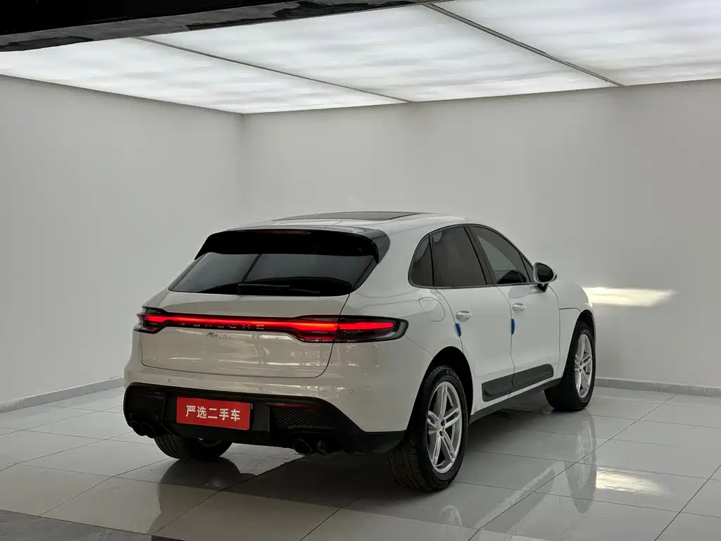 Porsche Macan 2023 — фото 7