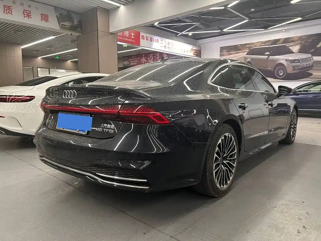 Audi A7L 2022 — фото 13