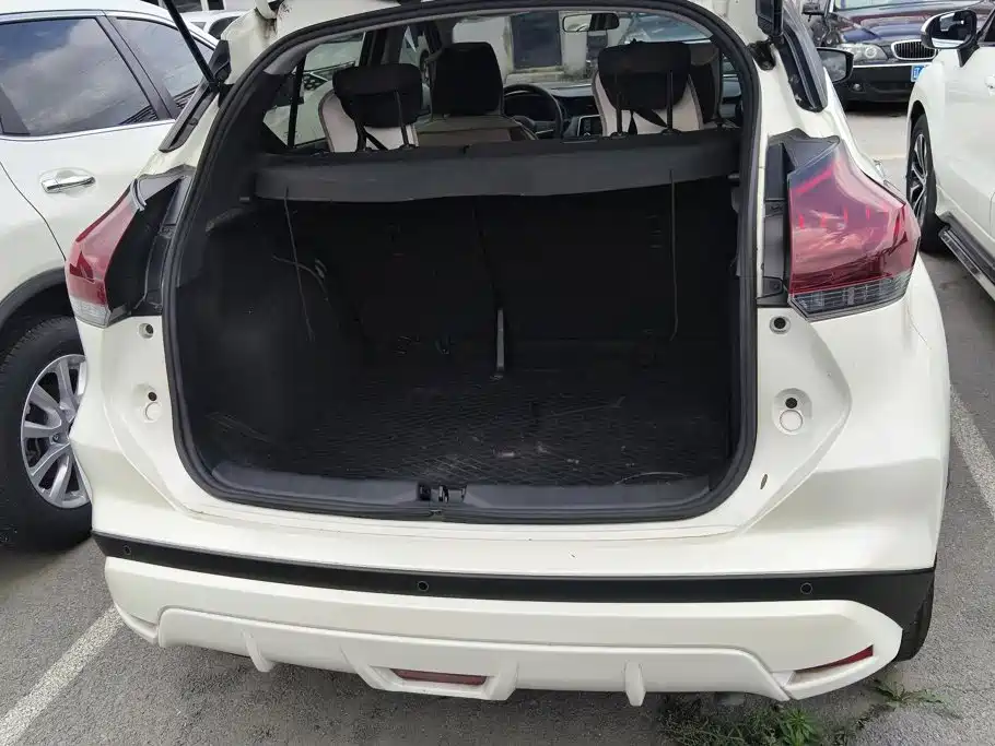 Nissan Kicks 2025