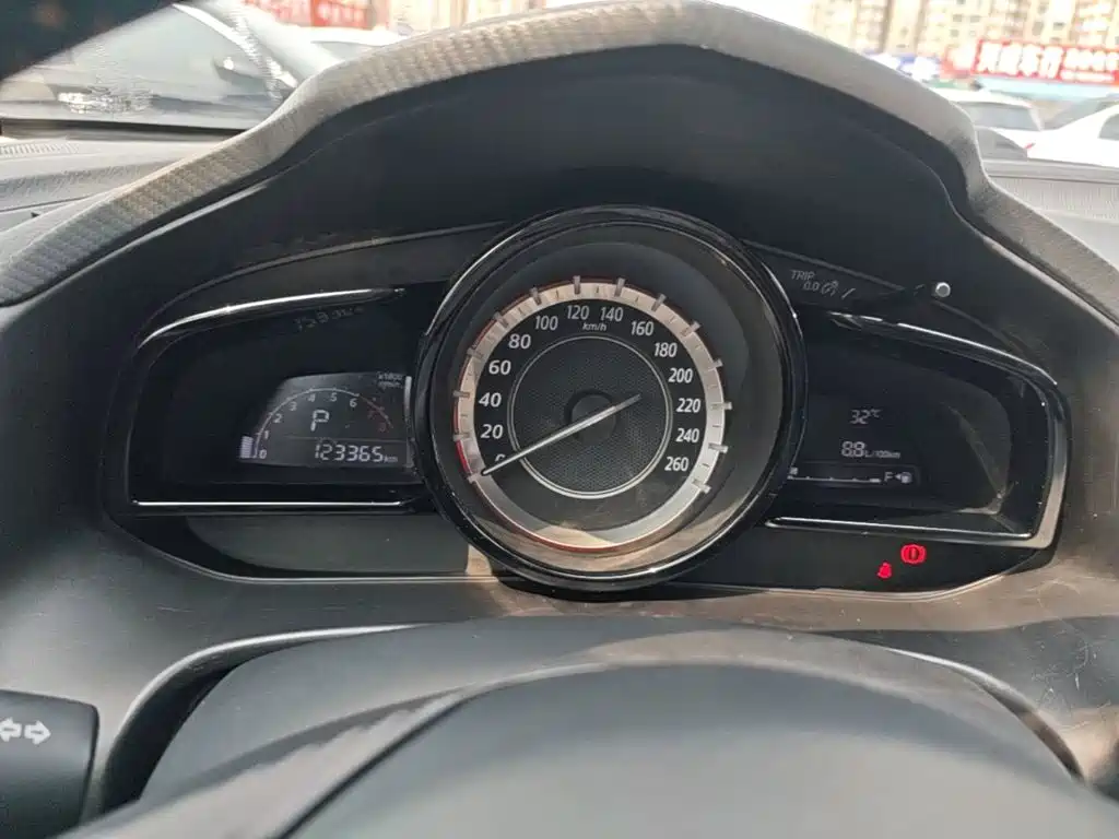 Mazda 3 Angkesela 2016 — фото 12