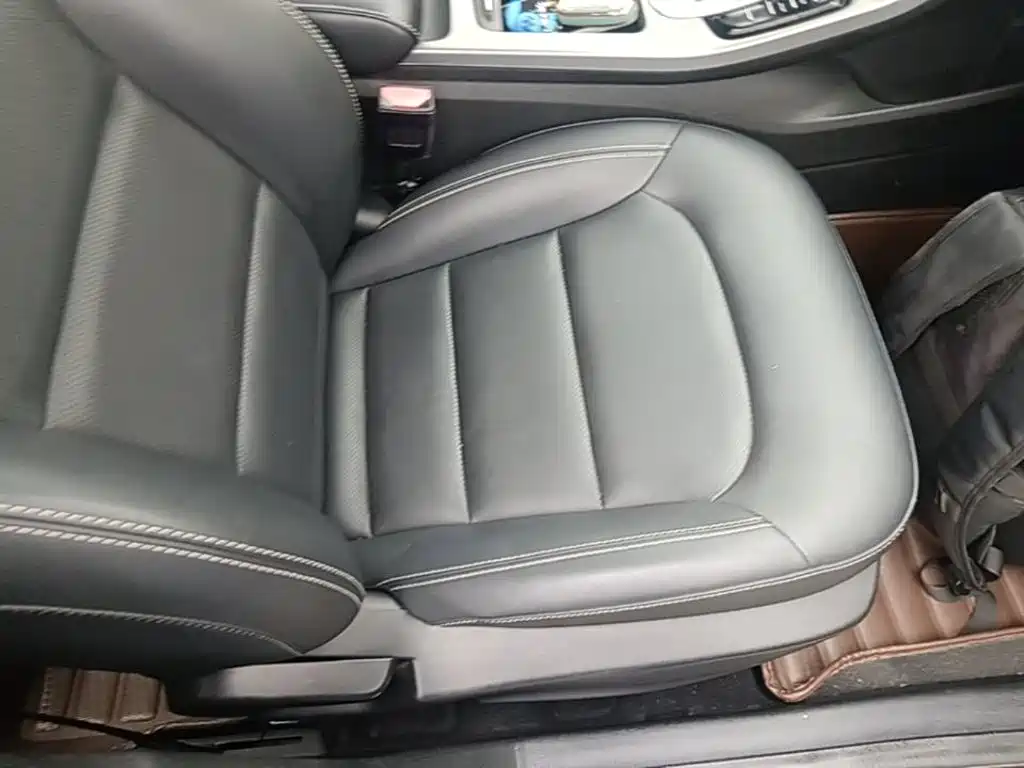 Geely Emgrand GS 2018 — фото 25