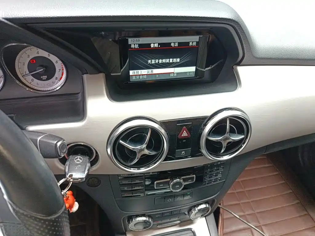 Mercedes-Benz GLK-Class 2015 — фото 10