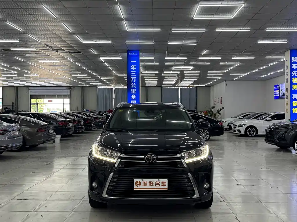 Toyota Highlander 2018 — фото 2