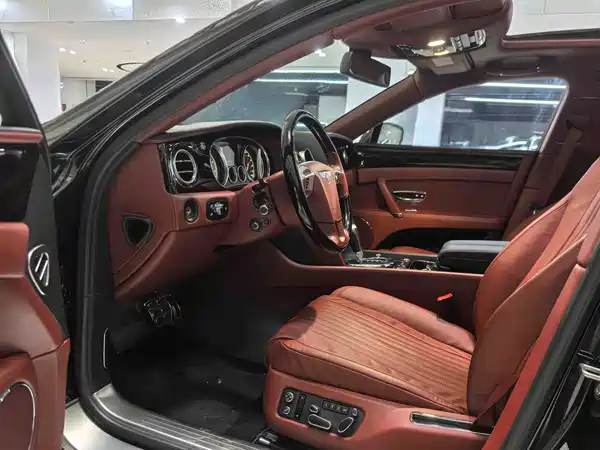 Bentley Flying Spur 2017
