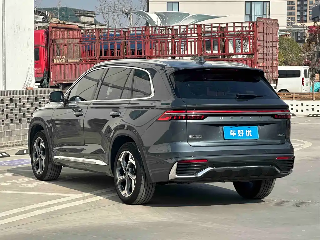 Geely Xingyue L 2023 — фото 11