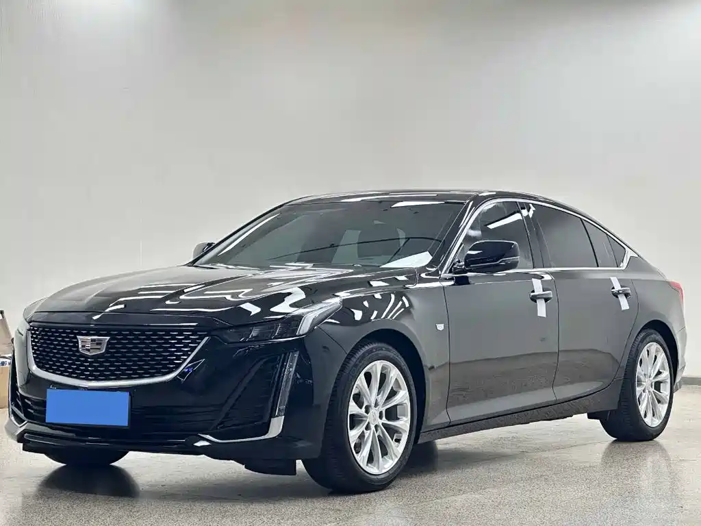Cadillac CT5 2022 — фото 1