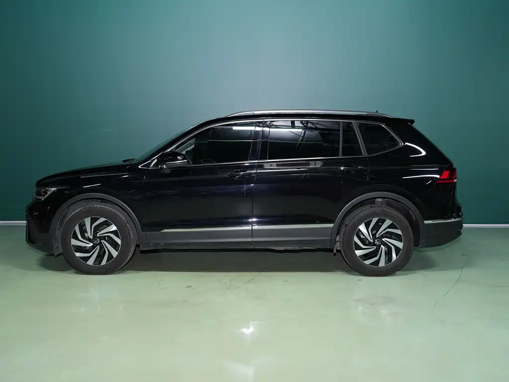 Volkswagen Tiguan L 2025 — фото 4