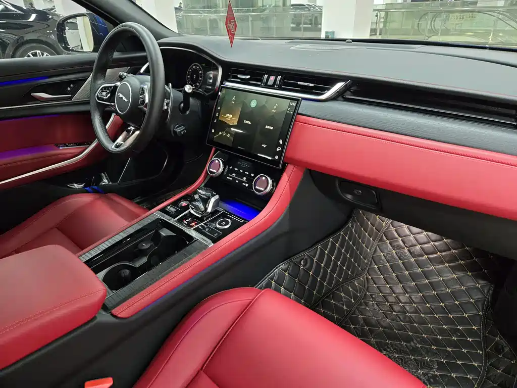 Jaguar XFL 2023 — фото 10
