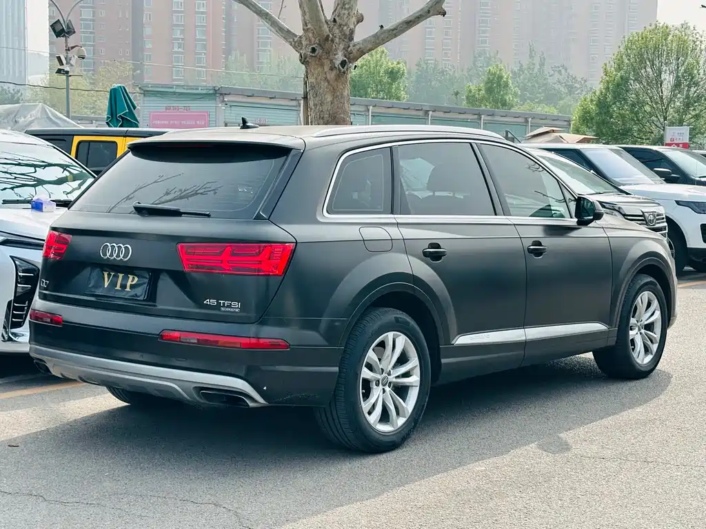 Audi Q7 2018 — фото 4