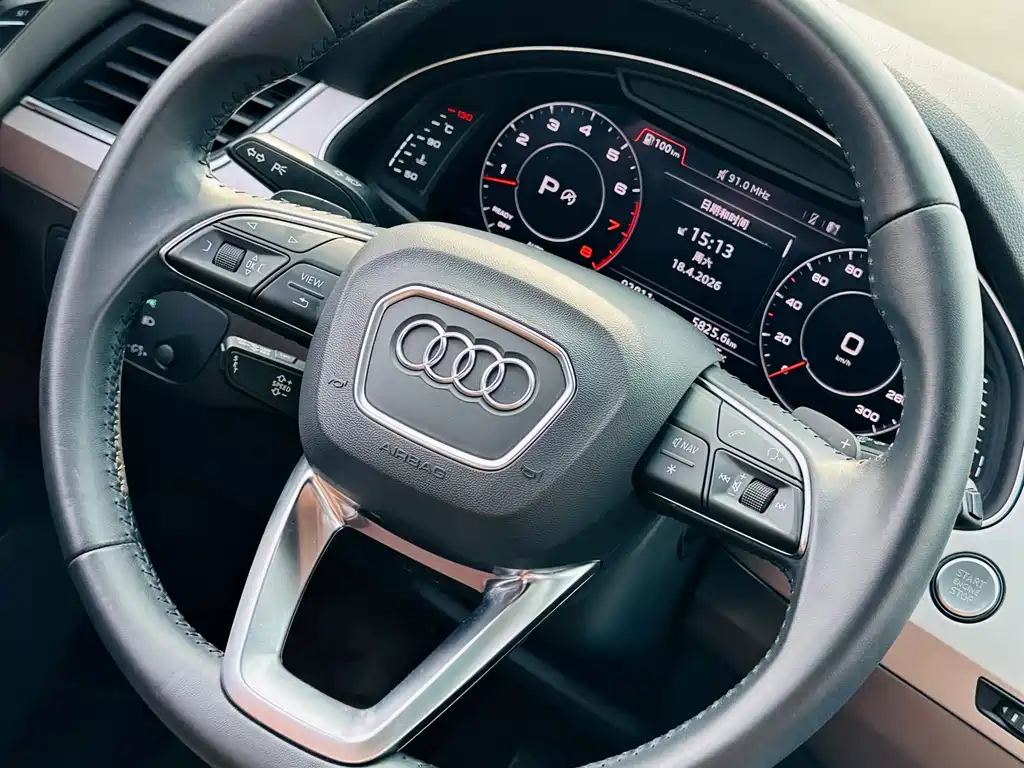 Audi Q7 2018 — фото 16
