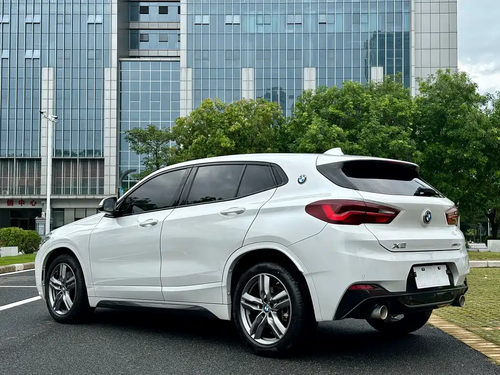 BMW X2 2021 — фото 11