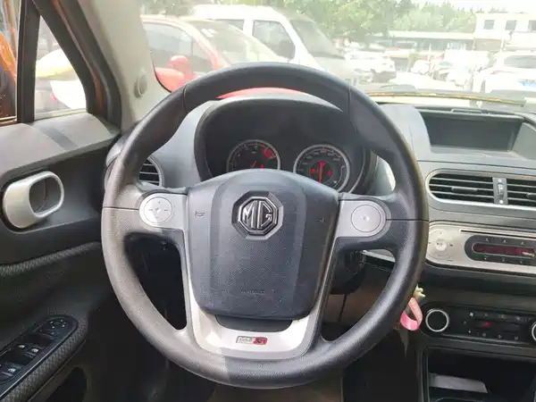 MG MG3 2015