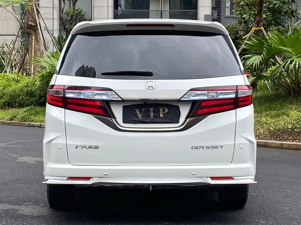 Honda Odyssey 2021 — фото 17