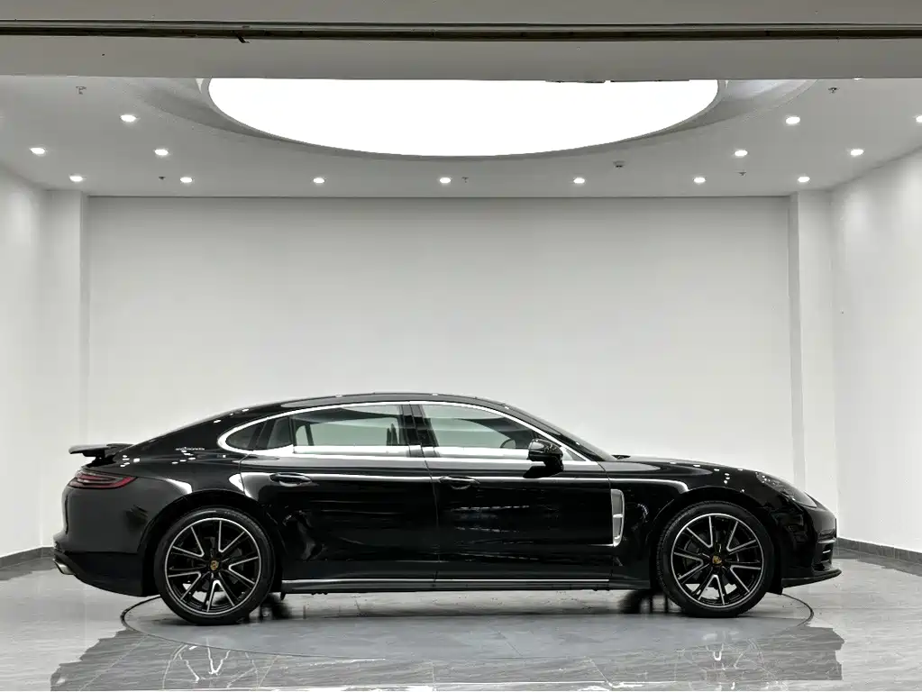 Porsche Panamera 2018