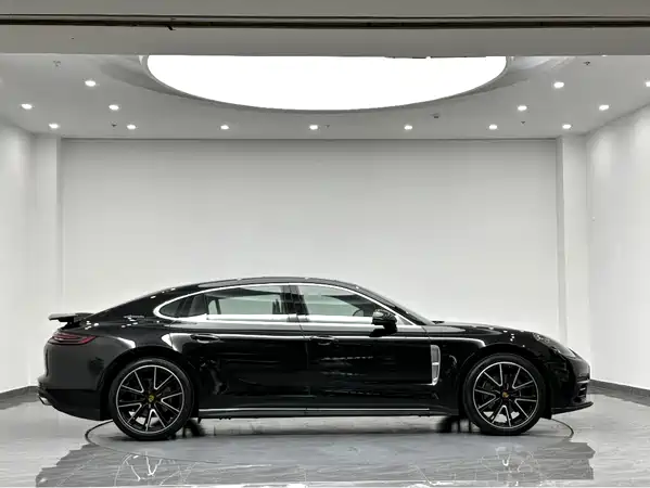 Porsche Panamera 2018