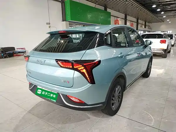 Neta V 2023