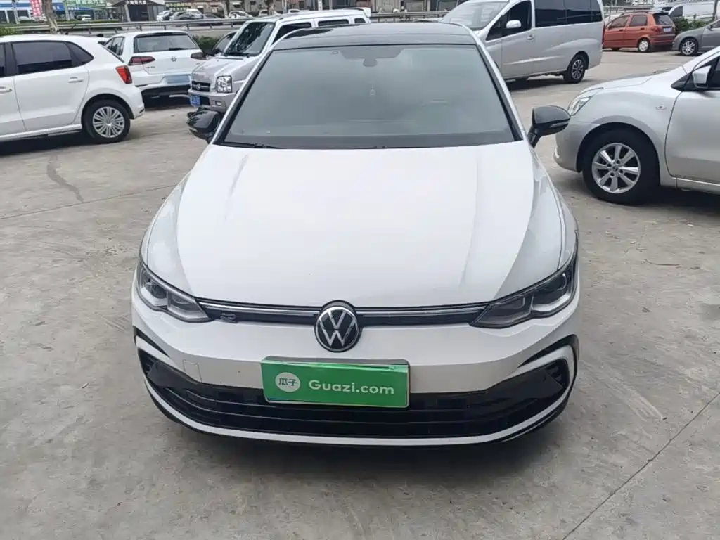 Volkswagen Golf 2024