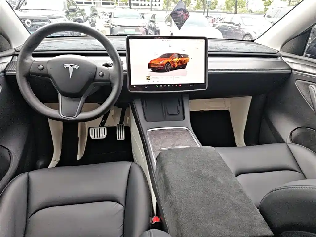 Tesla Model Y 2023 — фото 10