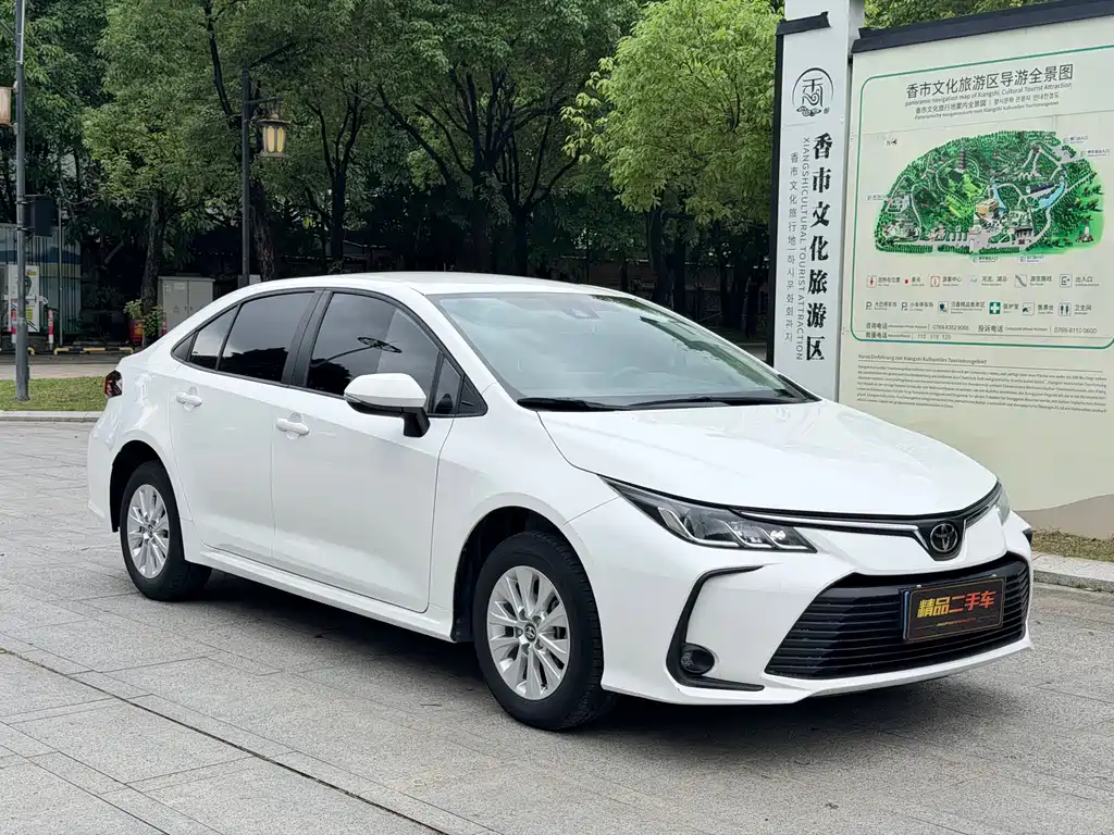Toyota Corolla 2023 — фото 3