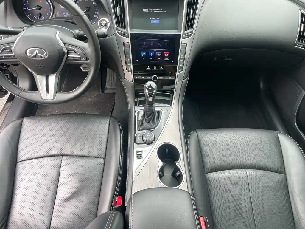 Infiniti Q50L 2015 — фото 21