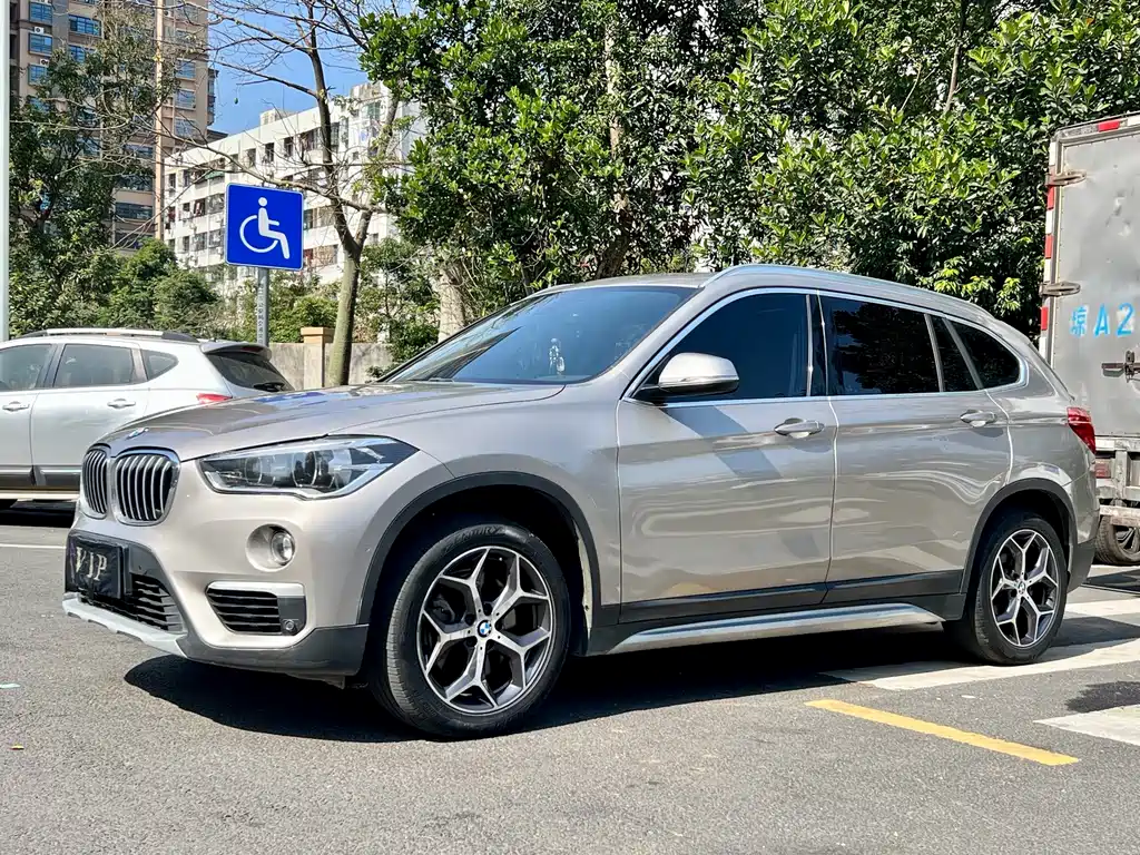 BMW X1 2018 — фото 10