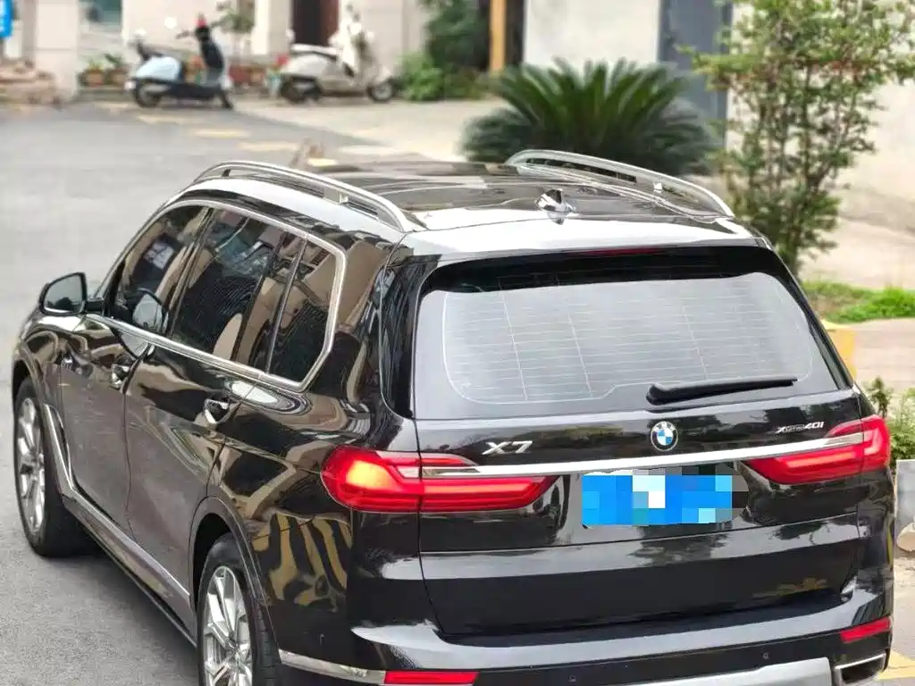 BMW X7 2021 — фото 9