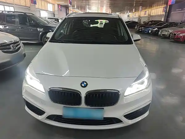 BMW 2 Series Wagon 2017