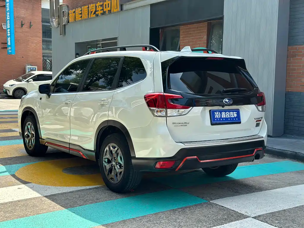 Subaru Forester 2020 — фото 11