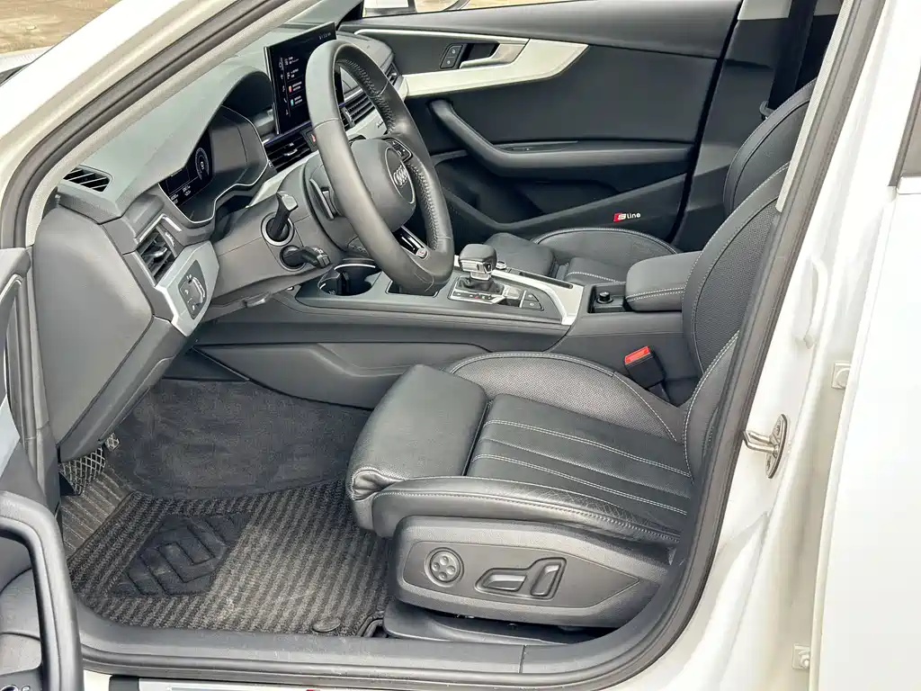 Audi A4L 2021