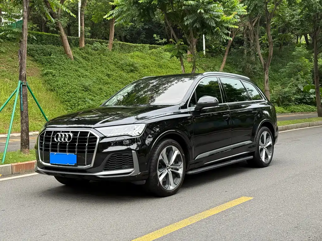 Audi Q7 2021