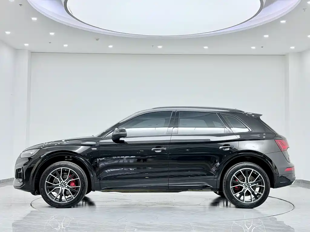 Audi Q5L 2024