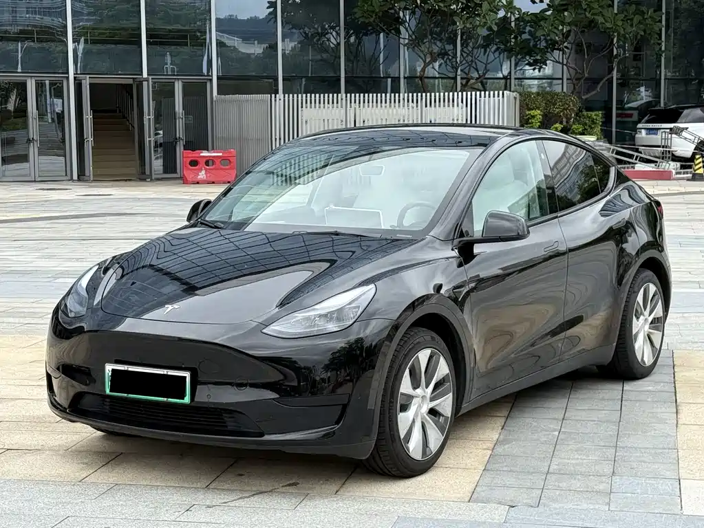 Tesla Model Y 2022 — фото 1