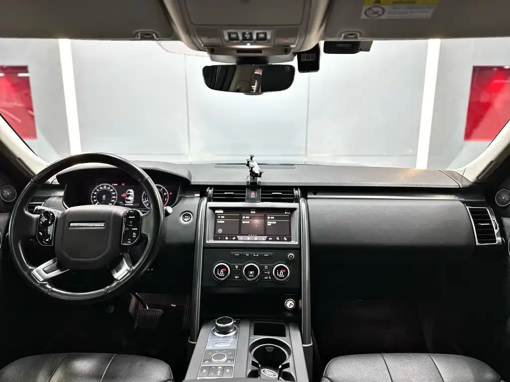 Land Rover Discovery 2021 — фото 12