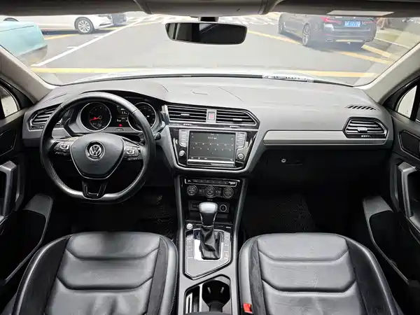 Volkswagen Tiguan L 2017