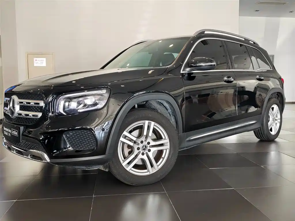 Mercedes-Benz GLB 2023