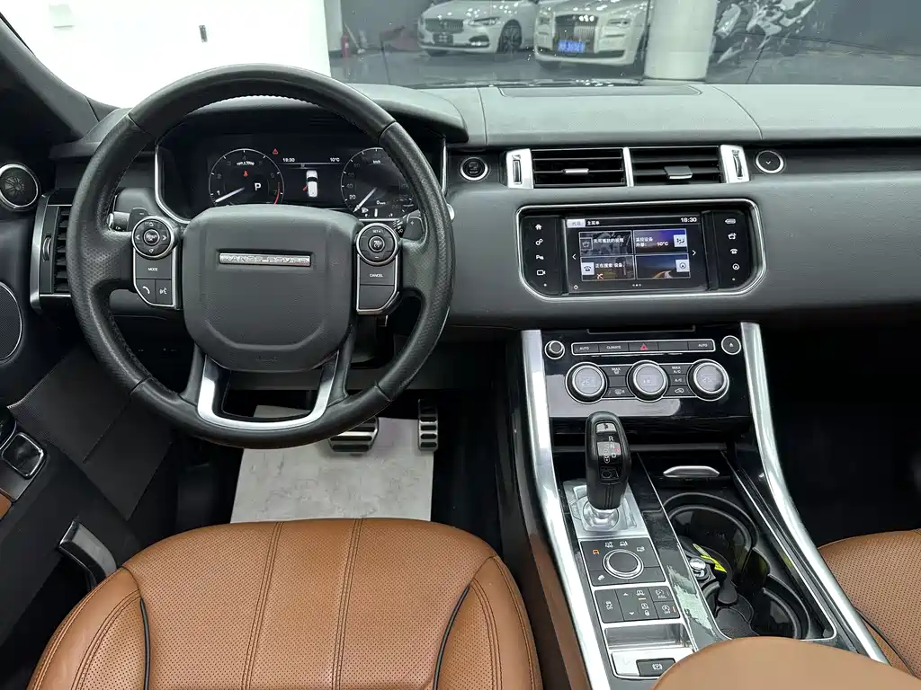 Land Rover Range Rover Sport 2016 — фото 11